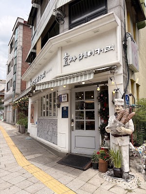Hyoja Bakery