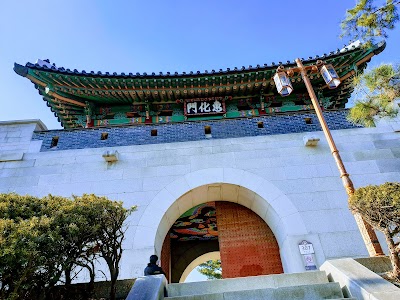 Hyehwamun Gate (Dongsomun)