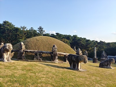 Nyeongneung (Tomb of King Hyojong & Queen Inseon)